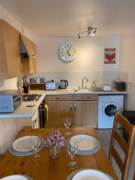 Centrally Located Light Warm & Welcoming