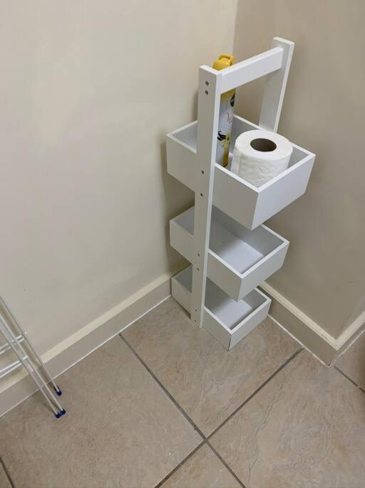 Centrally Located Light Warm & Welcoming * Bristol