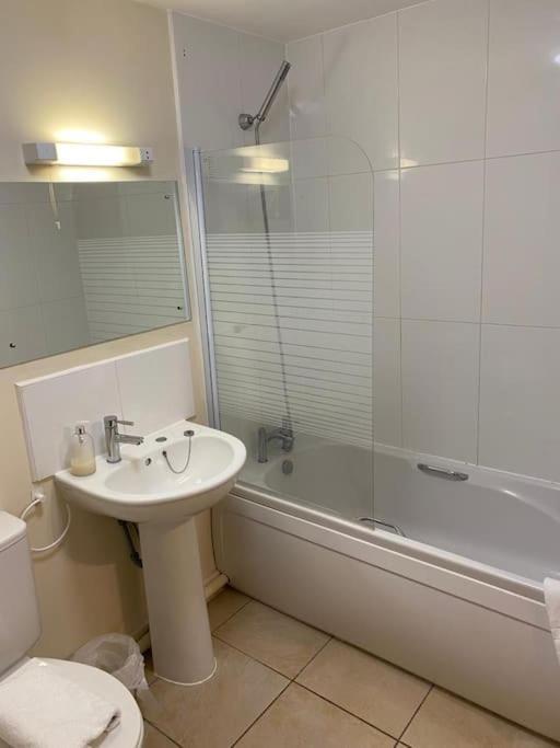 Apartament Centrally Located Light Warm & Welcoming *